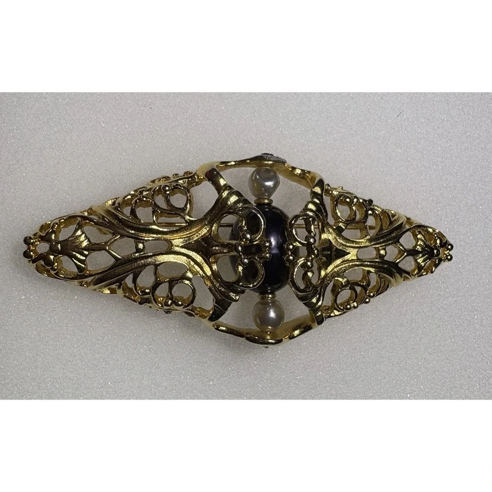 Vintage Napier 1980s Brooch Gold Filigree Faux Pearl Purple Cabochon Book Piece
